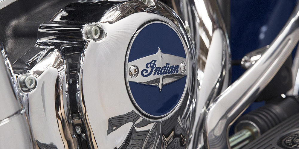 http://www.indianmotorcycle.fr/fileadmin/templates/ind_MY15/images/bikes/chief-classic/pinnacle.jpg