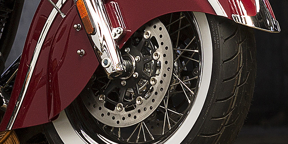 http://www.indianmotorcycle.fr/fileadmin/templates/ind_MY15/images/bikes/chief-classic/roue.jpg